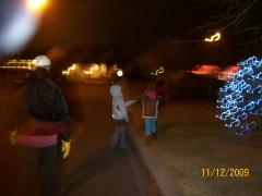 Friday December 11, 2009 20:31 - CHRISTMAS CONCERT AND DRIVE TO SEE LIGHTS 032.jpg